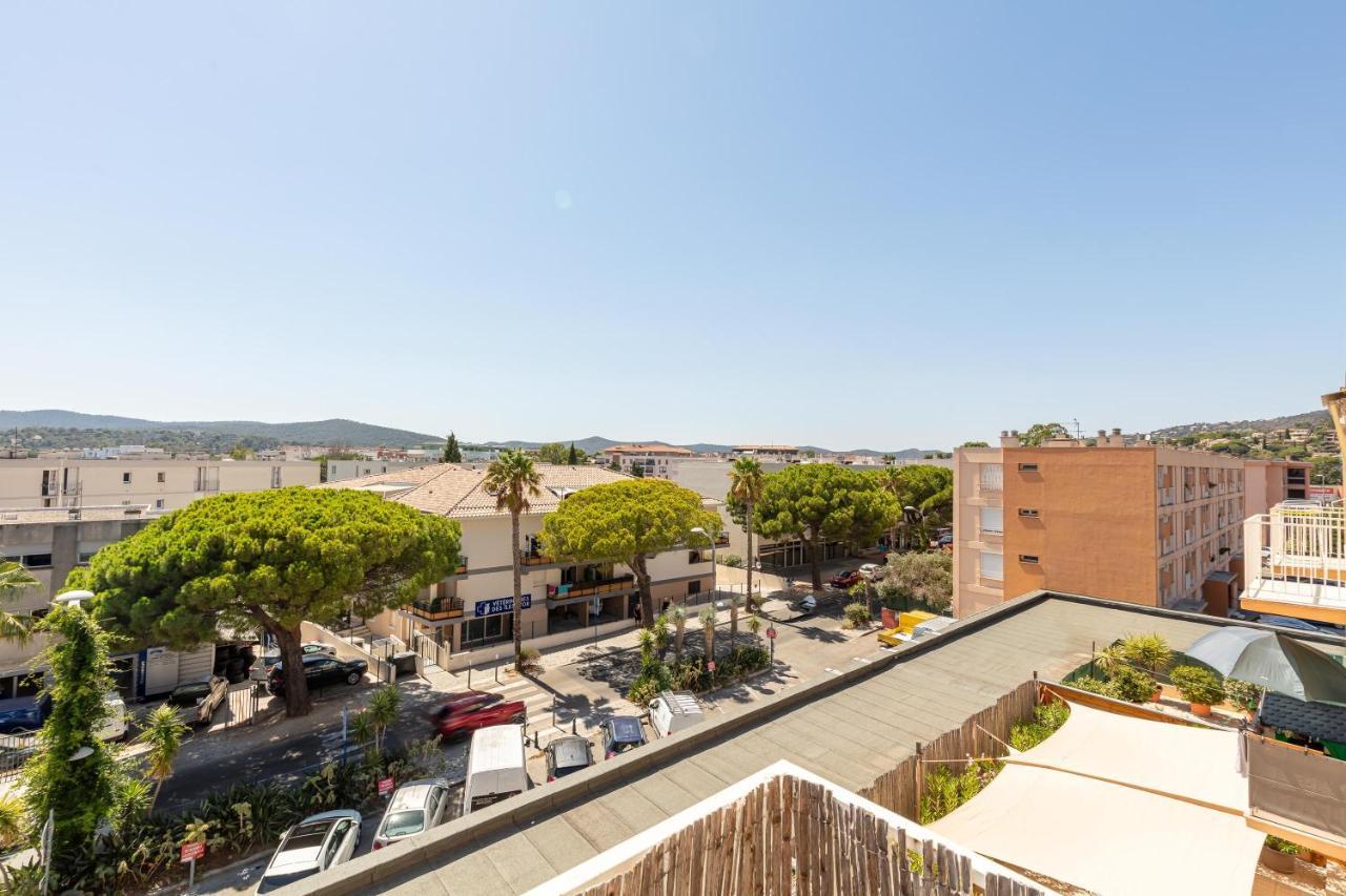 Le Blue Sea - Appt Classe 3 Etoiles A 650m De La Le Lavandou